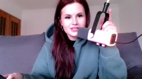 Snapshot of dellacrush_ chatting on March 10, 2025, 3:20 pm dellacrush_ online show from March 10, 2025, 3:20 pm