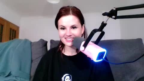 Snapshot of dellacrush_ chatting on March 10, 2025, 9:29 pm dellacrush_ online show from March 10, 2025, 9:29 pm