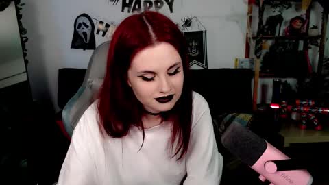 Snapshot of dellacrush_ chatting on November 1, 2025, 3:03 pm dellacrush_ online show from November 1, 2025, 3:03 pm