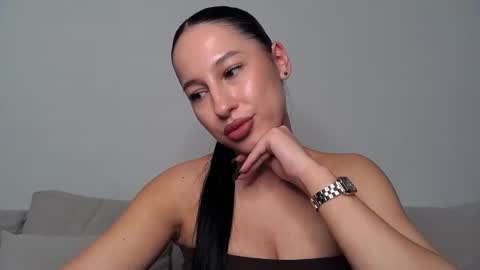 delly_love online show from September 16, 2025, 6:53 pm