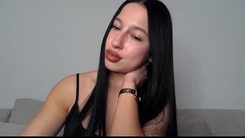 delly_love online show from September 17, 2025, 7:37 pm