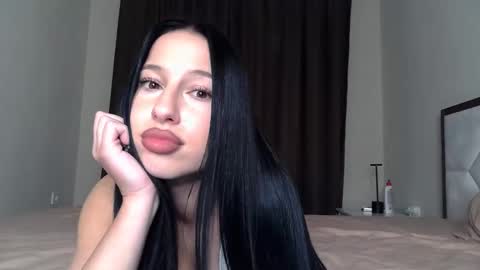 delly_love online show from September 27, 2025, 10:48 pm