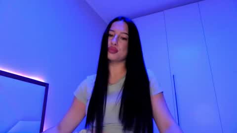 Snapshot of delly_love chatting on March 27, 2026, 8:41 pm delly_love online show from March 27, 2026, 8:41 pm