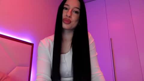 Snapshot of delly_love chatting on April 2, 2026, 7:55 pm delly_love online show from April 2, 2026, 7:55 pm