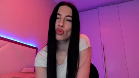 Snapshot of delly_love chatting on April 9, 2026, 7:30 pm delly_love online show from April 9, 2026, 7:30 pm