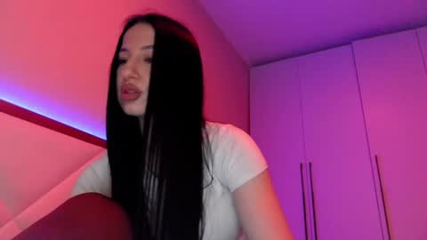 Snapshot of delly_love chatting on April 20, 2026, 7:26 pm delly_love online show from April 20, 2026, 7:26 pm