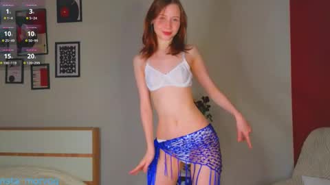 Snapshot of delorathecookie chatting on March 12, 2025, 10:39 pm Delora online show from March 12, 2025, 10:39 pm