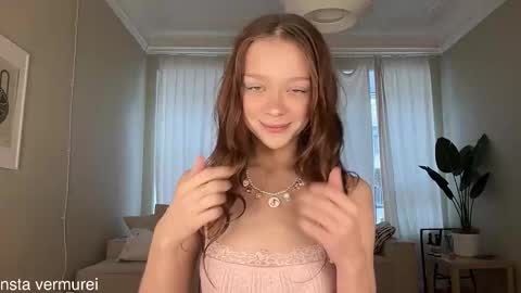 Snapshot of delorathecookie chatting on October 21, 2025, 9:21 am Delora online show from October 21, 2025, 9:21 am