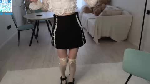 Delora online show from March 17, 2026, 7:23 am