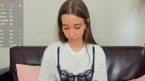 Eliza online show from May 7, 2026, 10:42 am