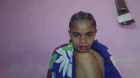 delphine online show from May 7, 2026, 4:56 pm