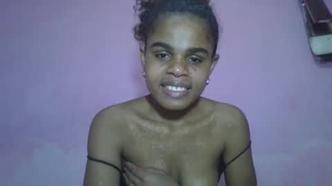 delphine online show from May 18, 2026, 6:19 am