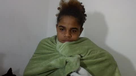 delphine online show from June 13, 2026, 7:01 pm