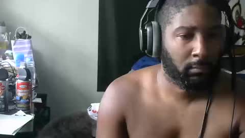 Snapshot of delta7012 chatting on October 11, 2025, 4:16 pm delta7012 online show from October 11, 2025, 4:16 pm