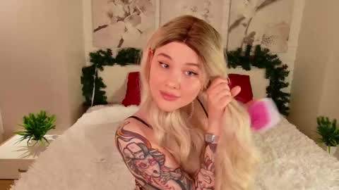 Delia online show from December 22, 2025, 11:51 am