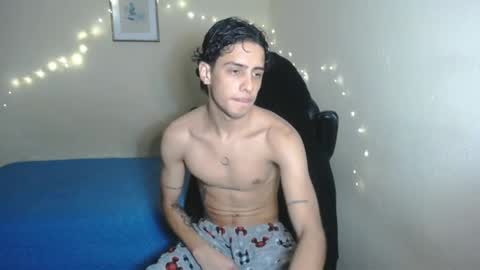 Snapshot of demeter_salviati chatting on February 22, 2025, 11:03 pm Demeter Salviati online show from February 22, 2025, 11:03 pm