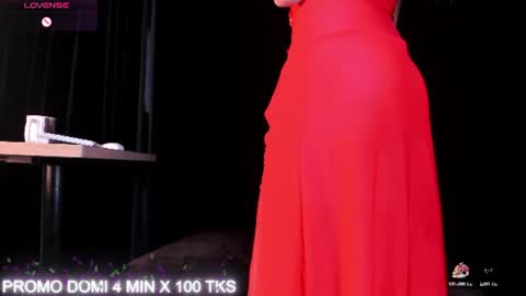 Snapshot of demi__moore_ chatting on June 25, 2026, 2:44 am DEMI MOORE online show from June 25, 2026, 2:44 am