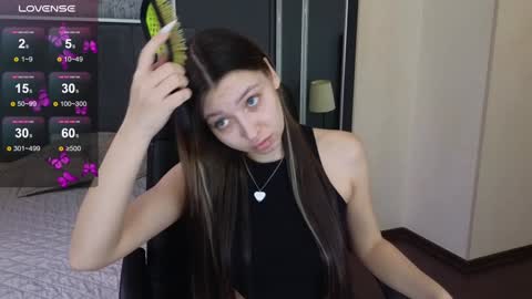 Snapshot of demi_loran chatting on January 18, 2025, 8:51 pm DEMI online show from January 18, 2025, 8:51 pm