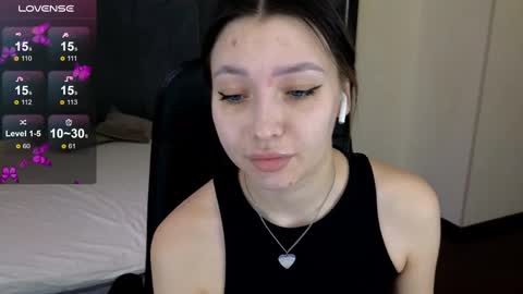 Snapshot of demi_loran chatting on March 4, 2025, 9:00 pm DEMI online show from March 4, 2025, 9:00 pm