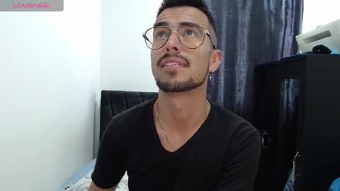 demian_val_4 online show from March 1, 2025, 3:05 pm