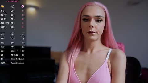 Snapshot of demii_doll chatting on October 3, 2025, 9:28 am Demii online show from October 3, 2025, 9:28 am