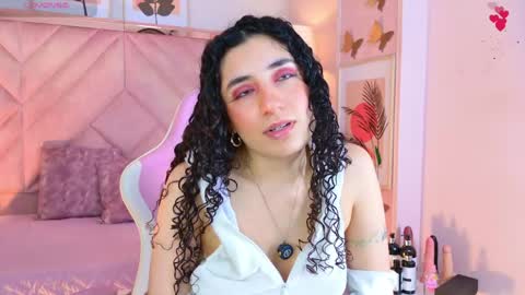 Demi online show from May 7, 2026, 4:18 am