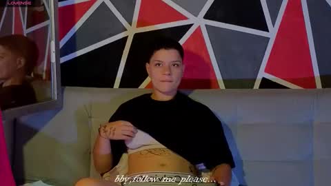 Snapshot of demimoore222 chatting on October 21, 2025, 12:39 pm DEMI online show from October 21, 2025, 12:39 pm