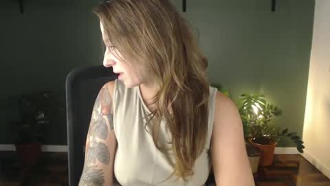 demmetria online show from March 11, 2026, 11:44 pm