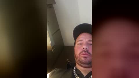 Snapshot of demolition44 chatting on August 1, 2026, 10:52 pm demolition44 online show from August 1, 2026, 10:52 pm