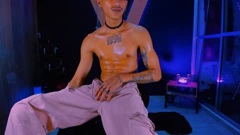 Snapshot of demonkush_ chatting on December 18, 2024, 11:51 pm DemonKush online show from December 18, 2024, 11:51 pm
