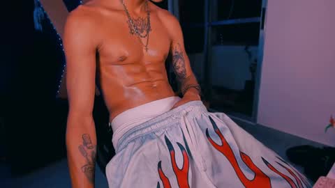 Snapshot of demonkush_ chatting on January 16, 2025, 6:14 am DemonKush online show from January 16, 2025, 6:14 am