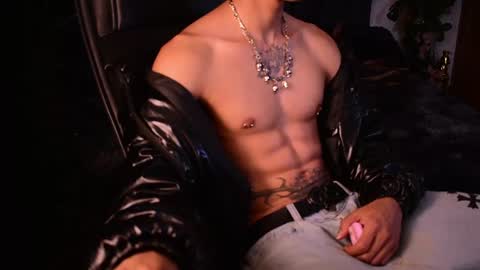DemonKush online show from June 25, 2026, 2:33 am