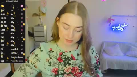 Sophie online show from February 19, 2025, 9:17 am
