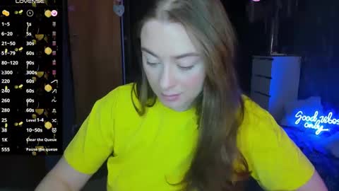 Sophie online show from March 10, 2025, 6:49 am