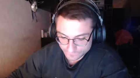 Den online show from December 9, 2024, 1:02 pm