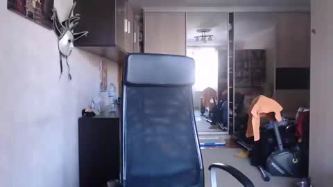 Den online show from February 25, 2025, 8:36 am