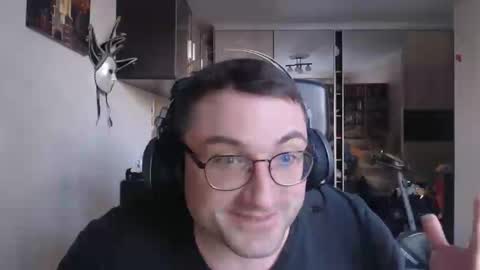 Den online show from February 25, 2025, 11:41 am