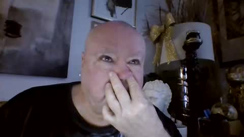 denboisvin2043 online show from December 10, 2024, 12:49 pm