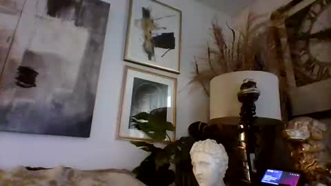 denboisvin2043 online show from February 6, 2025, 12:05 pm