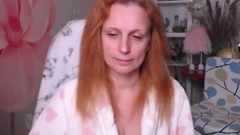 Snapshot of denhiey_here chatting on December 17, 2025, 6:03 pm denhiey online show from December 17, 2025, 6:03 pm