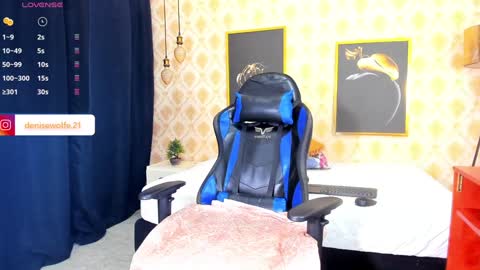 Snapshot of denise_wolfe chatting on January 29, 2025, 12:35 pm Denisse online show from January 29, 2025, 12:35 pm
