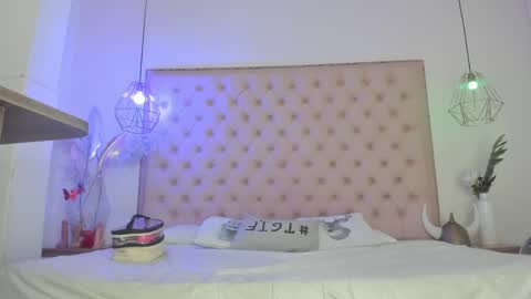 denisse_logan online show from May 10, 2026, 3:01 am