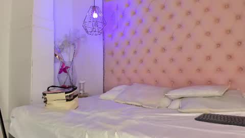 denisse_logan online show from June 20, 2026, 3:20 am