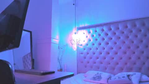 denisse_logan online show from June 26, 2026, 3:22 am
