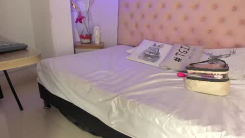 denisse_logan online show from July 2, 2026, 3:23 am