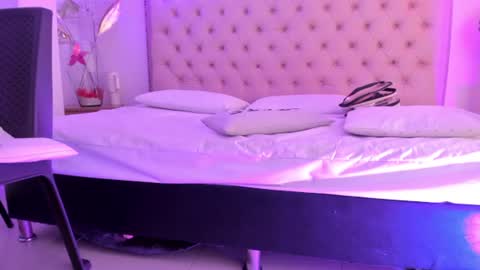 denisse_logan online show from August 3, 2026, 9:04 am
