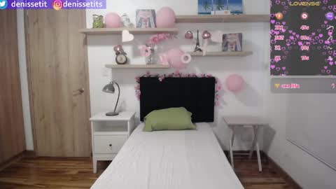    online show from April 24, 2026, 3:03 pm