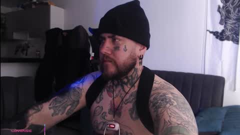 Snapshot of denjig chatting on February 16, 2026, 6:26 pm Oliver online show from February 16, 2026, 6:26 pm