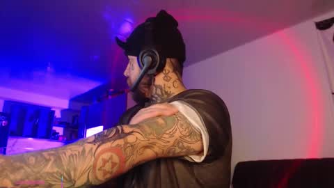 Snapshot of denjig chatting on February 28, 2026, 4:02 am Oliver online show from February 28, 2026, 4:02 am