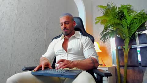 dennis_cox_ online show from January 9, 2025, 12:30 pm